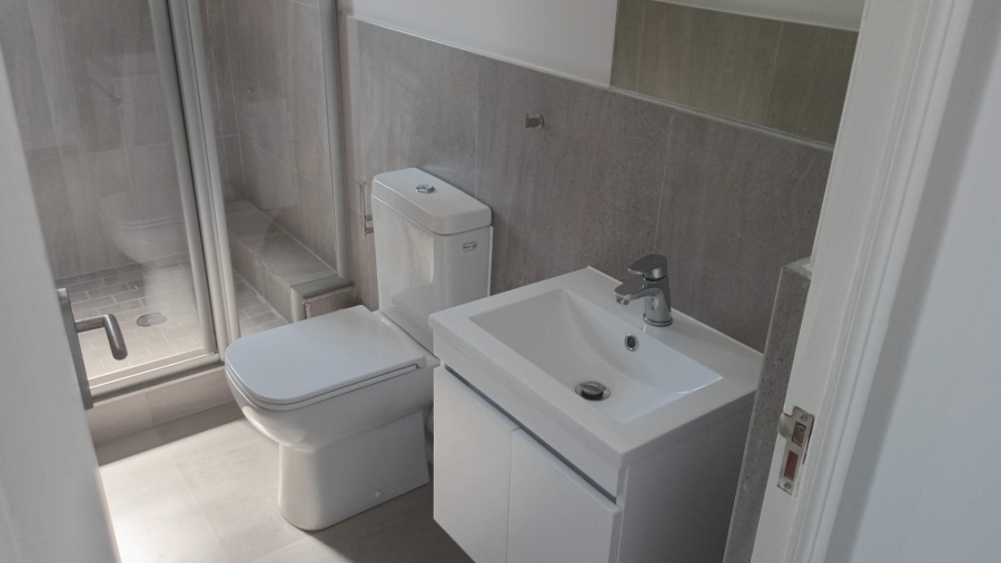 1 Bedroom Property for Sale in Table View Western Cape